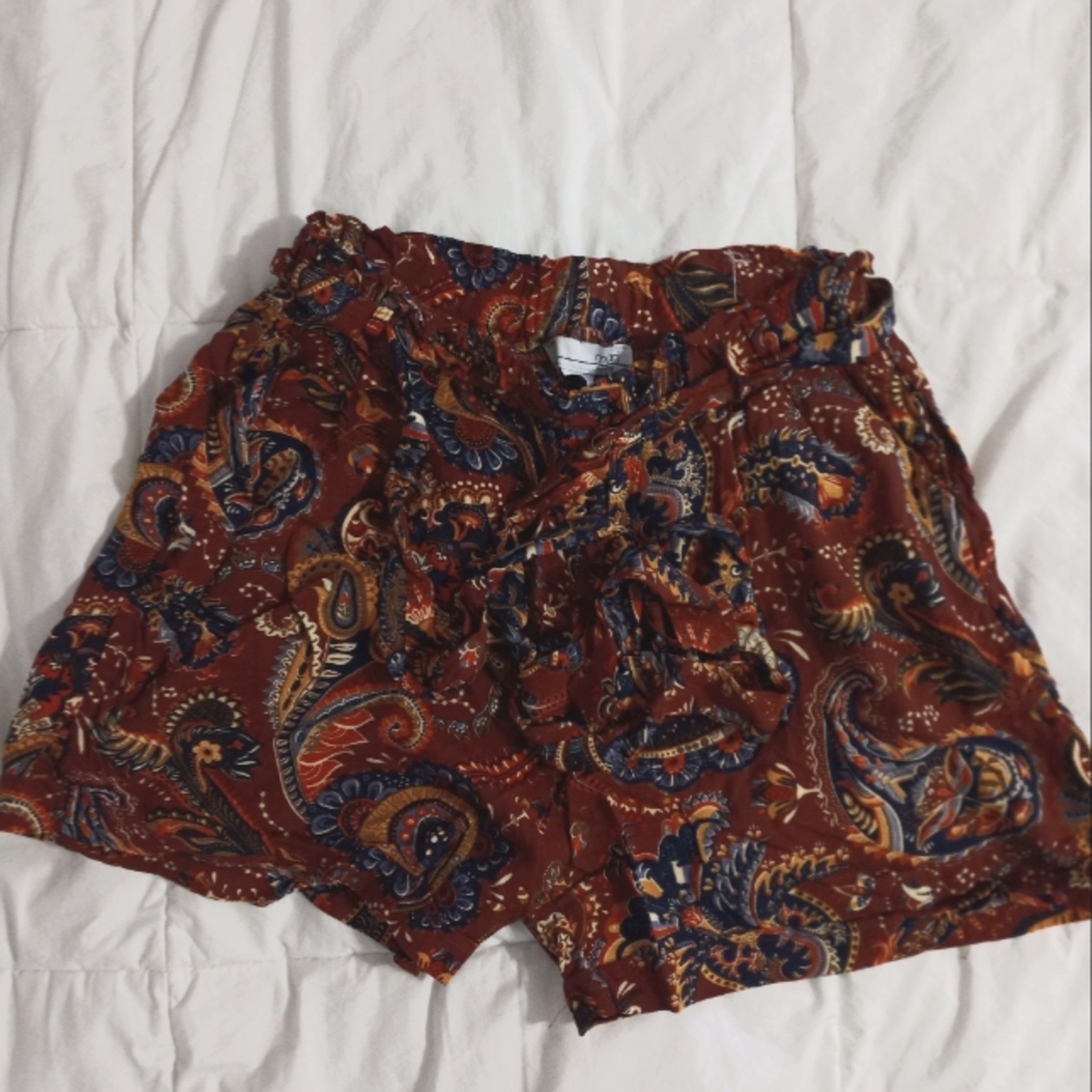 Women elastic waist paisley pattern shorts